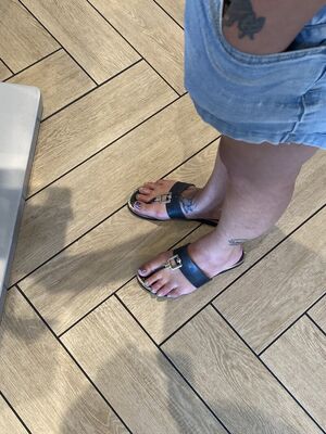 White Toes Amateur Feet Foot Homemade