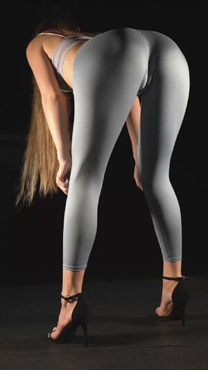 Leg Wrap Amateur Ass Big Tits