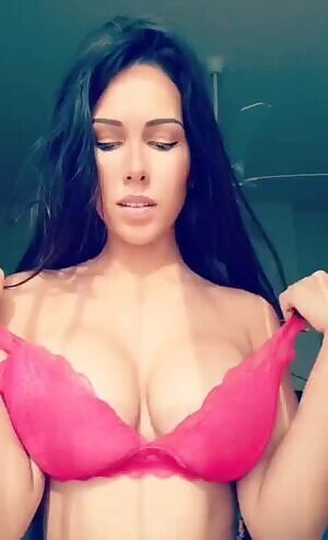 Hot titty drop
