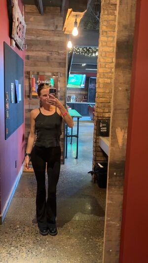 Bush & boobs at the bar! [gif]