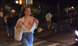 Public Flashing Babe Big Tits Brunette