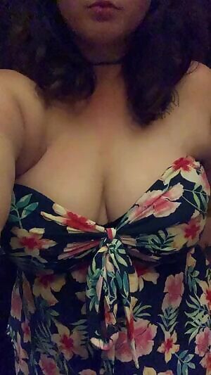 Had one too many margaritas and now all I wanna do is play with my tits 😅