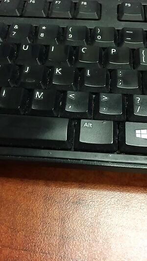 Got so turned on at work yesterday that i had to get of at my desk 😻💦