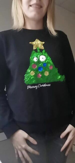 some holiday spirit at the office ☺️