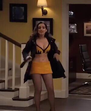 Not enough Molly Ephraim on here. She's so sexy