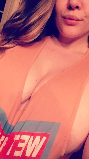 19 going to bed...only keeping this up for a little longer...sc: analisesomee