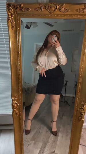 Amateur Cute Hairy Pussy OnlyFans Upskirt