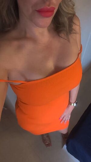 Horny Cougars Amateur Ass Big Tits
