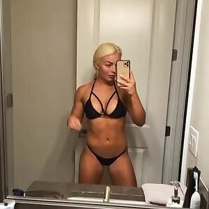 Mandy Rose’s fine ass