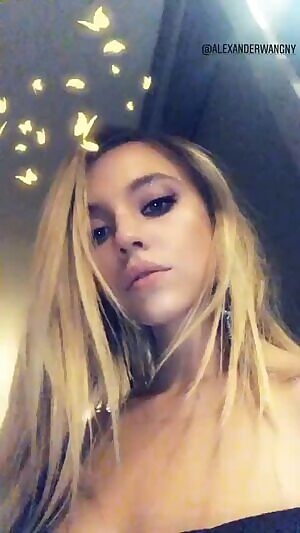 Sydney Sweeney that look