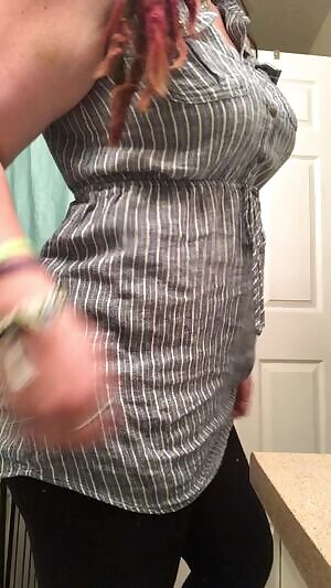 Quick booty flash 🍑🔥