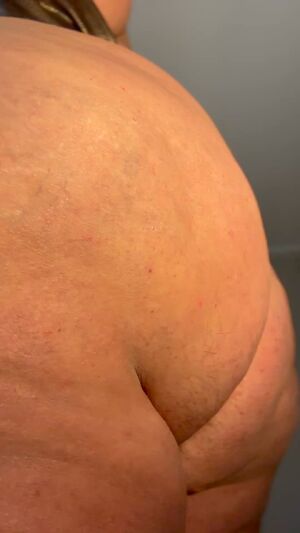 Voluptuous BBW Ass MILF NSFW OnlyFans