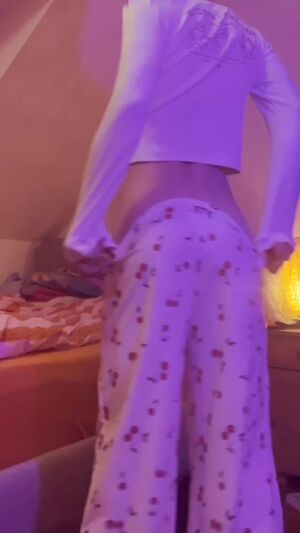 Feminizing Hypnosis 18 Years Old Ass