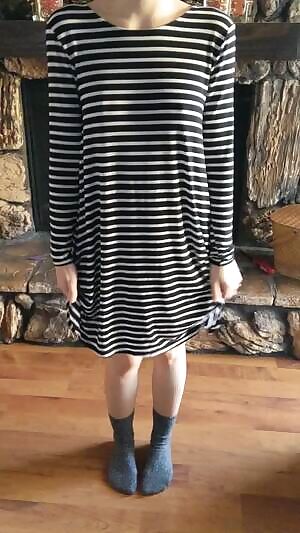 Since some of you ind my awkwardness sexy, here's another gif 😉😘