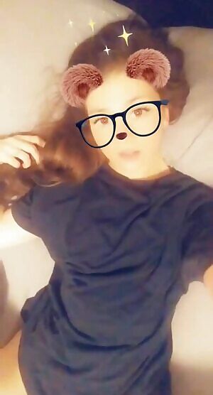 felt cute. going to make myself cum later 🍒