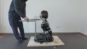 Metal Bondage Cock Milking Sucking