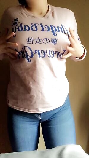 Never too cold to drop them titties 😋💖