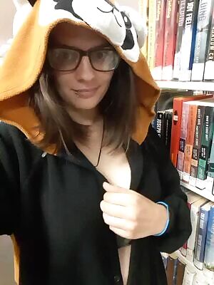 Titties out at the gym gif style