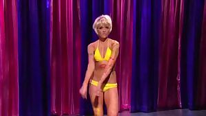 Katrina Bowden dancing on 30 Rock