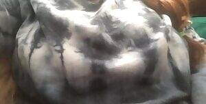 Serious question...can you spot big boobs in large sweatshirts? 🧐