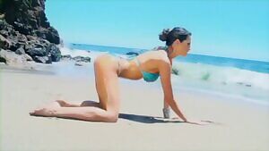 @ the beach 🔥