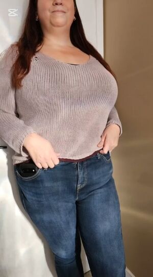 Growth Fetish Amateur BBW Babe Big Tits