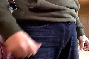 Just bored on a Sunday, so here's a gif of me pulling my dick out