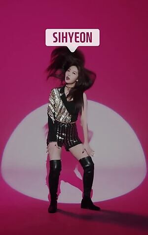 EVERGLOW - Hot damn + group bonus in comments