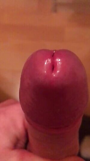 Jerking myself to sleep now, get into my inbox and give me a nice surprise for tomorrow