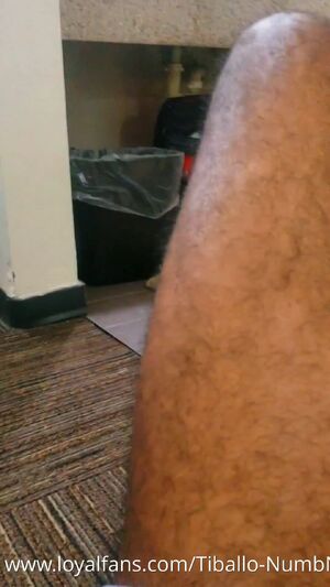 Ball Stomping BDSM Ballbusting CBT Tamakeri