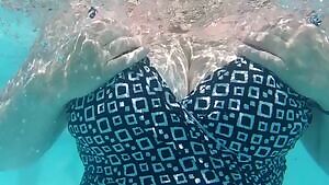 OC Wife in Public pool