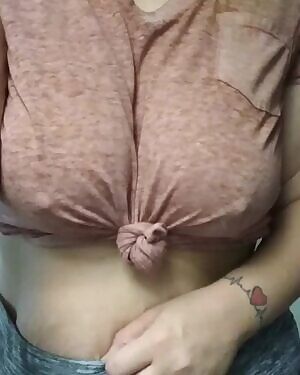 Playful little drop before bed 💞