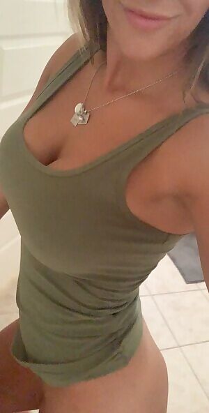 Bored, alone, and horny as fuck. enjoy. 35