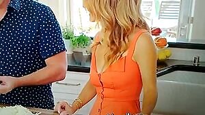 Giada De Laurentiis show good plot in TV Show Giada on the Beach