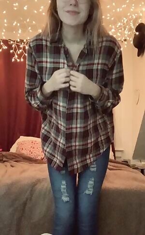 avorite thing to do when i get home ☺️