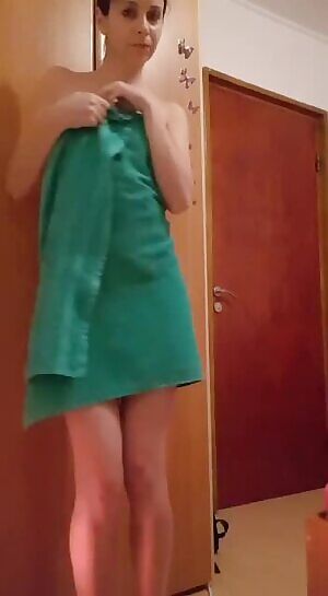 A little surprise striptease ater shower.