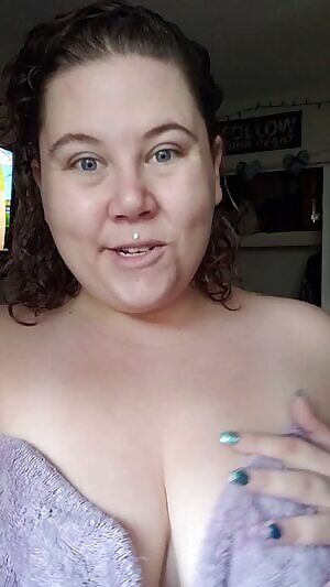 Happy humps day! 🎀 PMs always open!