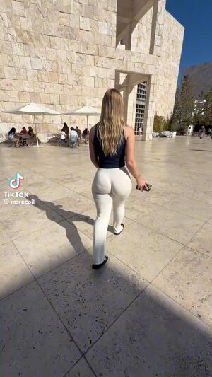 PMV Clips TikTok Walking White Girl