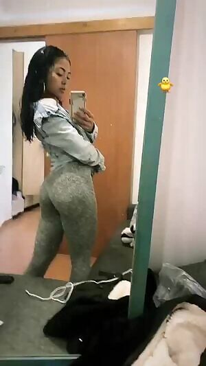 I'd give everything to have my friend sit on my face