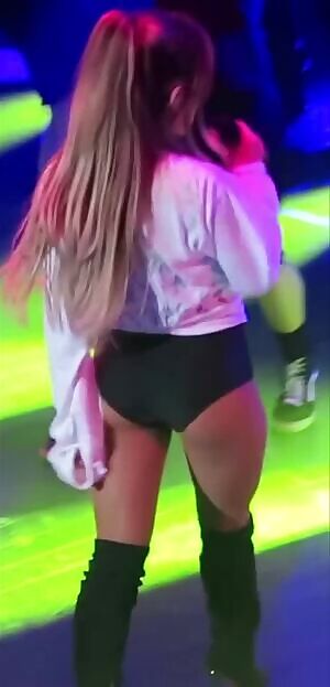 Love beating my dick to this girl