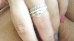 Nothing beats getting my pussy illed on a Saturday morning.... 💋 😈