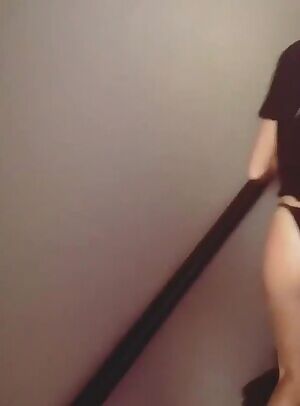 Kelly Kelly's ass