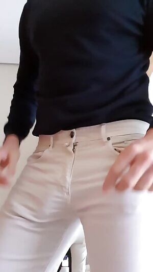 My sexy revealing streaptease.