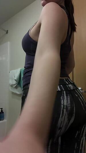 A happy little gif to wish you a good morning and good day ^_^