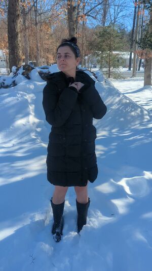 Cold & Snow Boobs Homemade MILF