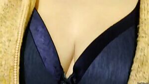 Uh my sweater looks like it is on LSD but here is my first attempt at morphing a before and after engorgement photo :D