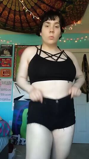 a little bit of tits and ass 🖤