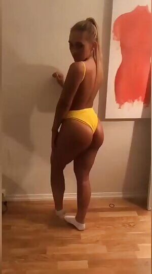 Didn't take long for this 18 y/o to get my cum when she posted this