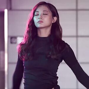 Twice - Tzuyu & Jihyo