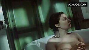 Carice van Houten first nude scene in 